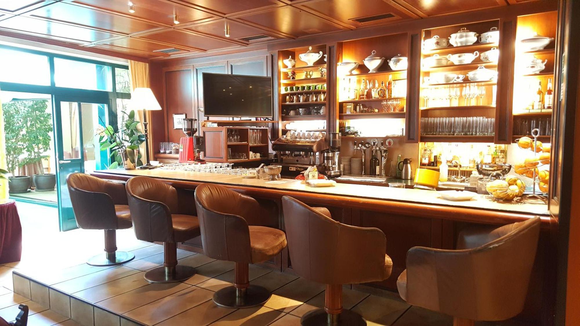 Landhotel Jagdhof Guntramsdorf Bagian luar foto