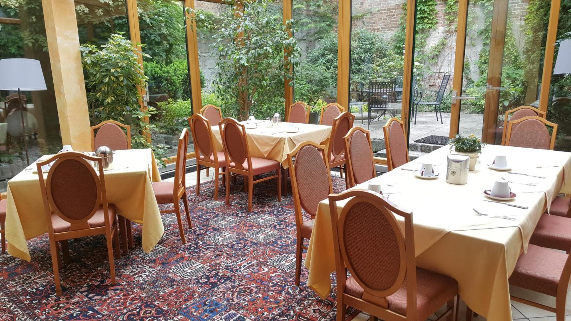 Landhotel Jagdhof Guntramsdorf Bagian luar foto
